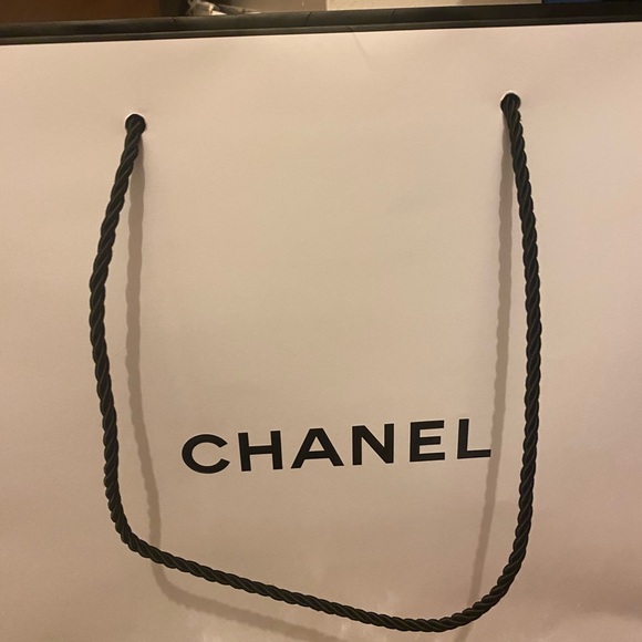 Chanel large shopping bag - Picture 1 of 1